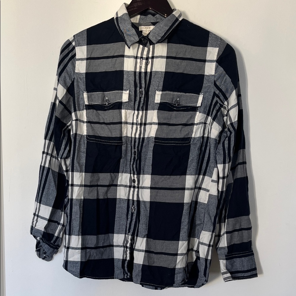 Jcrew 100% cotton navy blue and white button down plaid